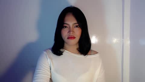 Mira Bella online show from 7, 2, 2025