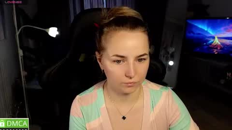 Snapshot of mira_mermayd chatting on 4, 7, 2026 Mira online show from 4, 7, 2026