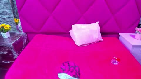 mirabella_miller online show from 2, 2, 2026