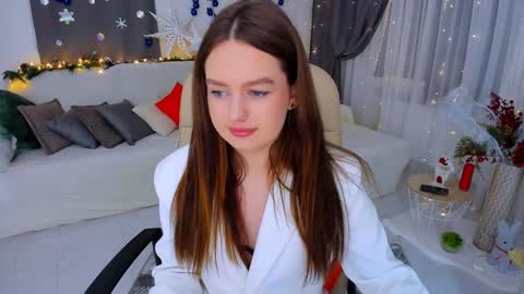 Snapshot of miraclecurly chatting on 20, 1, 2025 Emma online show from 20, 1, 2025