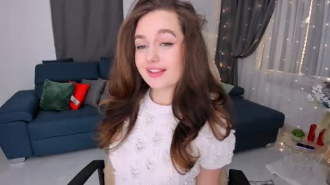 Snapshot of miraclecurly chatting on 6, 2, 2025 Emma online show from 6, 2, 2025