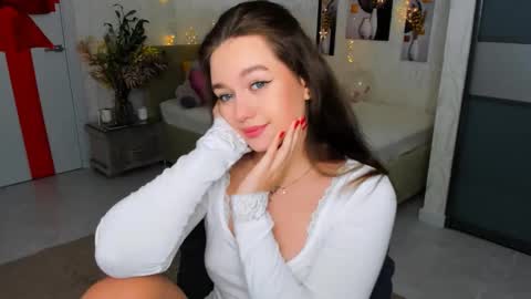 Snapshot of miraclecurly chatting on 13, 2, 2025 Emma online show from 13, 2, 2025