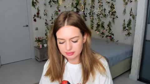 Emma online show from 12, 10, 2025