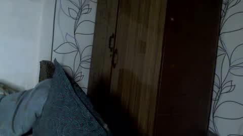 Snapshot of mirahardmanxx chatting on 28, 2, 2025 Happy New Year online show from 28, 2, 2025