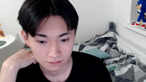 Snapshot of miram_yoo chatting on 13, 10, 2025 online show from 13, 10, 2025