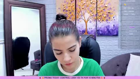 Snapshot of miranda_doll_ chatting on 28, 5, 2026 online show from 28, 5, 2026