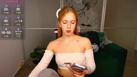 Snapshot of mirandamayers chatting on 30, 10, 2025 MirandaMayers online show from 30, 10, 2025