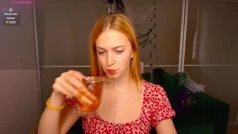 Snapshot of mirandamayers chatting on 10, 11, 2025 MirandaMayers online show from 10, 11, 2025