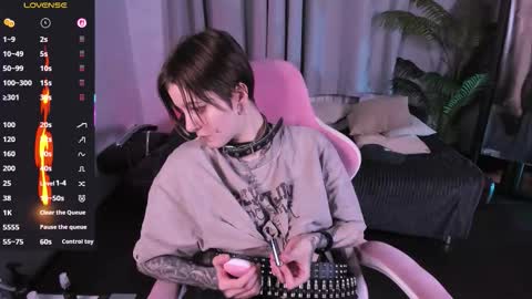 Snapshot of miravelle chatting on 9, 10, 2025 MiraVelle online show from 9, 10, 2025