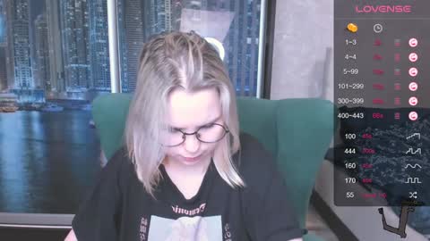 Snapshot of miray_kuriyama chatting on 16, 12, 2024 Kira online show from 16, 12, 2024