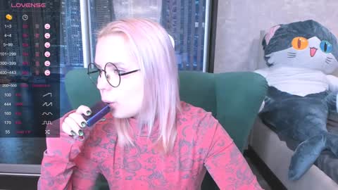 Snapshot of miray_kuriyama chatting on 12, 1, 2025 Kira online show from 12, 1, 2025