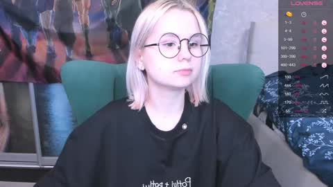 Snapshot of miray_kuriyama chatting on 29, 1, 2025 Kira online show from 29, 1, 2025