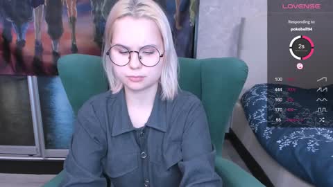 Snapshot of miray_kuriyama chatting on 3, 2, 2025 Kira online show from 3, 2, 2025