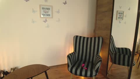 Snapshot of mirela_silver chatting on 3, 2, 2025 Mirela online show from 3, 2, 2025