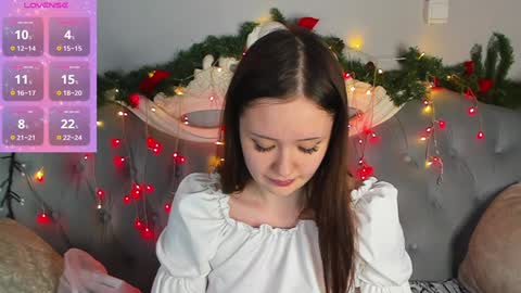 Miriam WhiteF online show from 12, 1, 2025