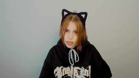 misaki_chan_ online show from 2, 11, 2025