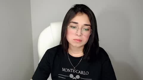 Snapshot of misha__sweet__27 chatting on 19, 1, 2025 misha online show from 19, 1, 2025