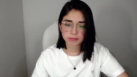 Snapshot of misha__sweet__27 chatting on 24, 1, 2025 misha online show from 24, 1, 2025