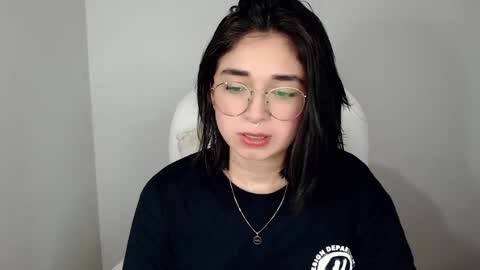 Snapshot of misha__sweet__27 chatting on 3, 2, 2025 misha online show from 3, 2, 2025