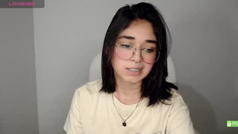 Snapshot of misha__sweet__27 chatting on 21, 2, 2025 misha online show from 21, 2, 2025