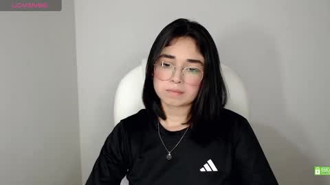 Snapshot of misha__sweet__27 chatting on 28, 2, 2025 misha online show from 28, 2, 2025