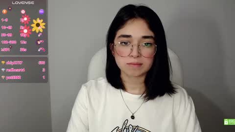 Snapshot of misha__sweet__27 chatting on 12, 3, 2025 misha online show from 12, 3, 2025