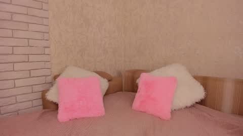 mishapallmer online show from 4, 4, 2026