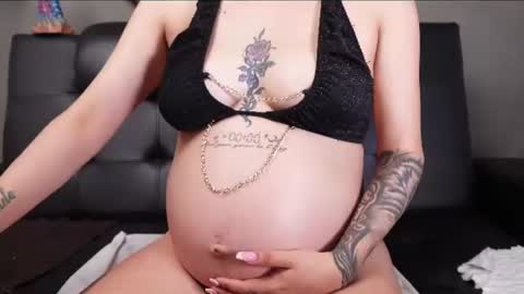 Snapshot of miss___charlotte chatting on 10, 7, 2026 Charlotte online show from 10, 7, 2026