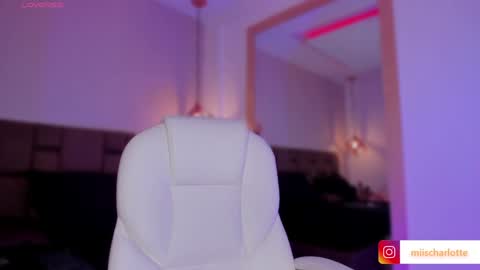 Snapshot of miss__charlotte_ chatting on 15, 12, 2024 Charlotte online show from 15, 12, 2024