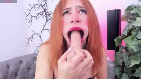 Snapshot of miss__daphne chatting on 25, 2, 2025 Daphne online show from 25, 2, 2025