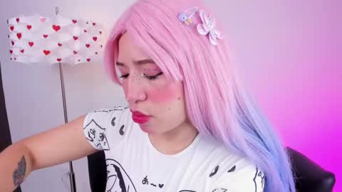 Snapshot of miss__daphne chatting on 19, 9, 2025 Daphne online show from 19, 9, 2025