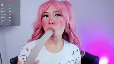 Snapshot of miss__daphne chatting on 4, 10, 2025 Daphne online show from 4, 10, 2025