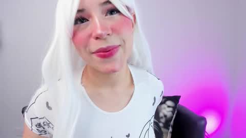 Snapshot of miss__daphne chatting on 25, 10, 2025 Daphne online show from 25, 10, 2025