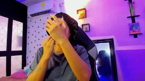 Akemi 3 online show from 22, 10, 2025