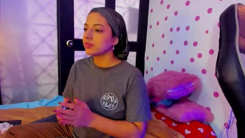 Akemi 3 online show from 10, 11, 2025