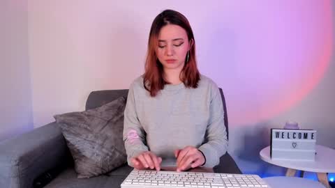 Alexa Sarmiento online show from 11, 12, 2024
