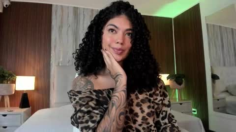 CANDELA CASTRO  online show from 13, 1, 2026