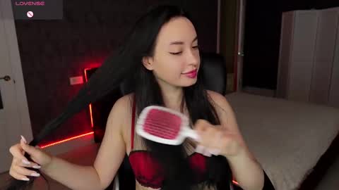 Snapshot of miss_elias chatting on 10, 3, 2025 Elia online show from 10, 3, 2025