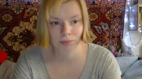 Snapshot of miss_elistia_ chatting on 10, 7, 2026 Elis online show from 10, 7, 2026