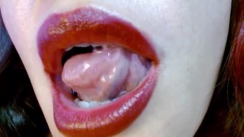 Snapshot of miss_evoleth2 chatting on 10, 2, 2025 Miss Evoleth online show from 10, 2, 2025