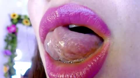 Snapshot of miss_evoleth2 chatting on 13, 2, 2025 Miss Evoleth online show from 13, 2, 2025