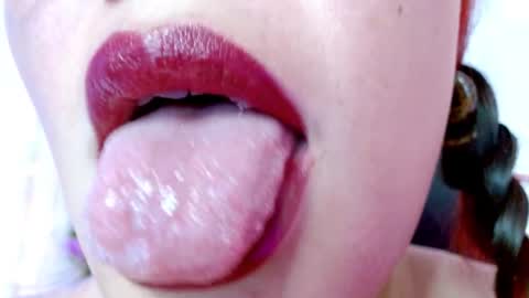 Snapshot of miss_evoleth2 chatting on 25, 2, 2025 Miss Evoleth online show from 25, 2, 2025