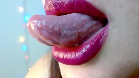 Snapshot of miss_evoleth2 chatting on 27, 2, 2025 Miss Evoleth online show from 27, 2, 2025
