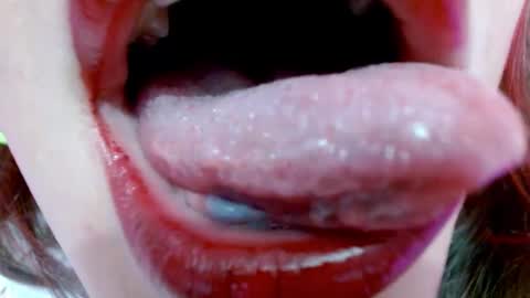Snapshot of miss_evoleth2 chatting on 8, 3, 2025 Miss Evoleth online show from 8, 3, 2025