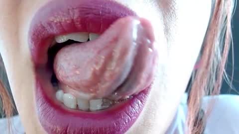 Snapshot of miss_evoleth2 chatting on 8, 9, 2025 Miss Evoleth online show from 8, 9, 2025
