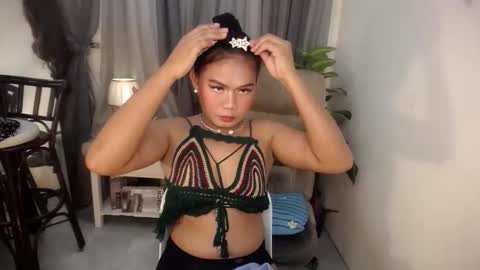 Snapshot of miss_fhakarat chatting on 13, 10, 2025 miss_fhakarat online show from 13, 10, 2025