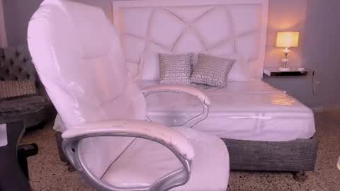 Snapshot of miss_francheska chatting on 14, 2, 2026 Francheska online show from 14, 2, 2026