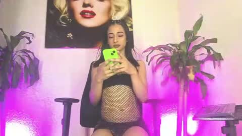 Snapshot of miss_isa19 chatting on 16, 6, 2026 miss_isa19 online show from 16, 6, 2026