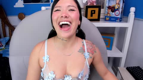 Keisi online show from 25, 1, 2025