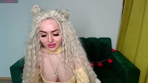 miss_kiten online show from 31, 1, 2025